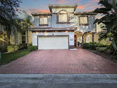 1272 Rosegate Boulevard Riviera Beach, FL 33404