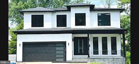7704 Lunceford Ln Falls Church, VA 22043