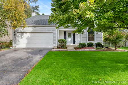 1133 Gateshead Dr Naperville, IL 60564