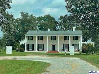 612 S Lafayette St Hemingway, SC 29554