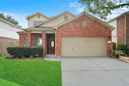 806 Levi Bend Magnolia, TX 77354