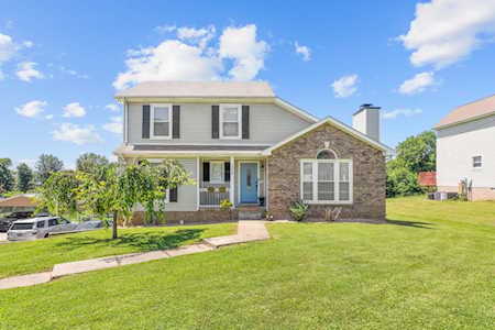 2458 Widgeon Dr Clarksville, TN 37042