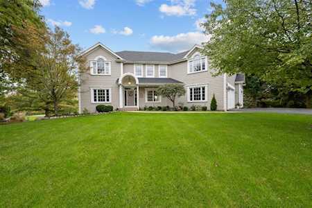 7N711 Phar Lap Dr St. Charles, IL 60175