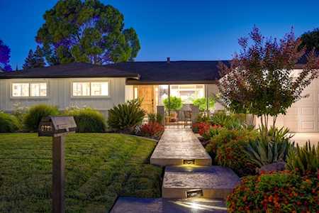 6708 Breakwater Way Sacramento, CA 95831