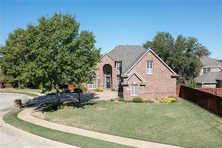 2001 Pecan Hollow Court Keller, TX 76248
