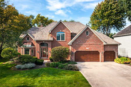 2459 W West Branch Ct Naperville, IL 60565