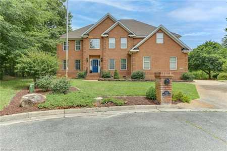 1300 Forest Glade Ct Chesapeake, VA 23322