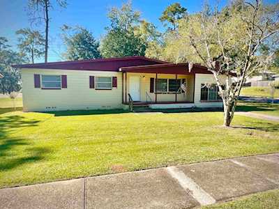 402 Fairbanks Dr Tallahassee, FL 32304