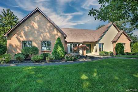 10 Spicer Creek Run Grand Island, NY 14072