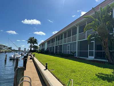 117 S Lehane Terrace #203 North Palm Beach, FL 33408