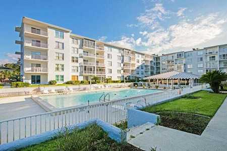 3857 Indian Trl #312 Destin, FL 32541