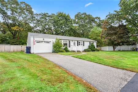 40 Forest Park Dr North Kingstown, RI 02852