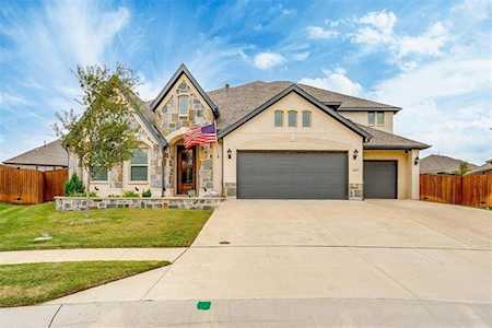 1093 Misty Ridge Drive Justin, TX 76247