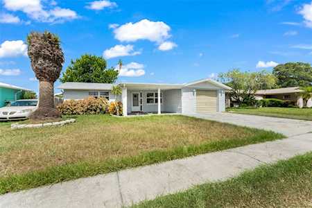 5851 Lanate Ave New Port Richey, FL 34652