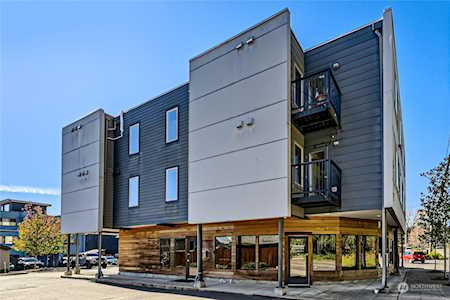 6219 NE 181st St #203 Kenmore, WA 98028
