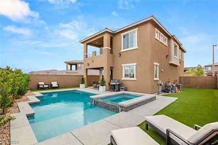 762 Rogue Wave St Las Vegas, NV 89138
