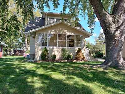 2601 W Kenwood Ave West Peoria, IL 61604
