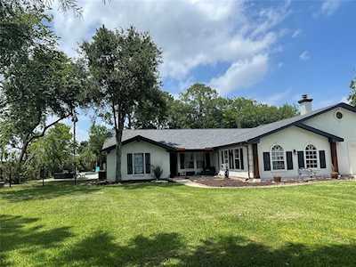 1917 Lundy Lane Ln Friendswood, TX 77546