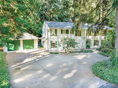 10214 SE 13th Place Bellevue, WA 98004