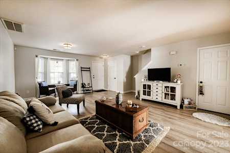 7263 April Mist Trl Huntersville, NC 28078