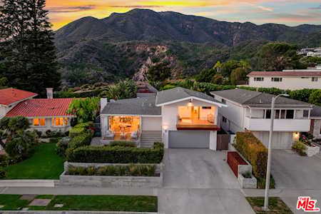 18301 Clifftop Way Malibu, CA 90265
