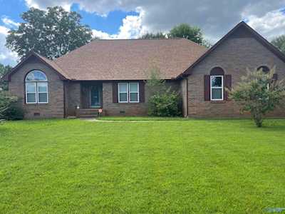 138 Forrest Lane Meridianville, AL 35759