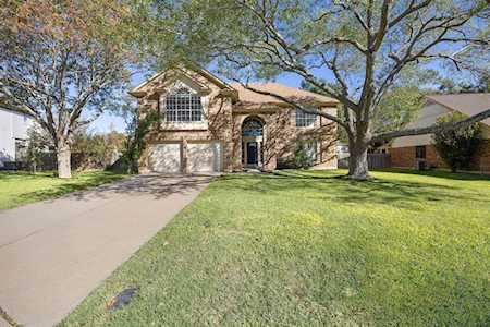 8606 Tomah DR Austin, TX 78717