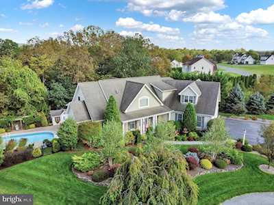 1401 Wellgate Ln Mechanicsburg, PA 17055
