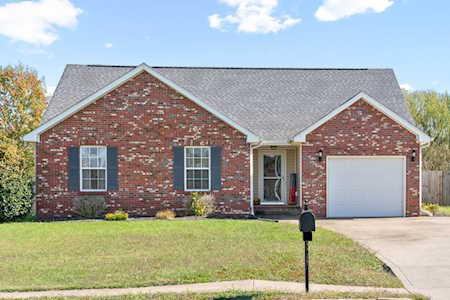 2762 N Whitfield Rd Clarksville, TN 37040