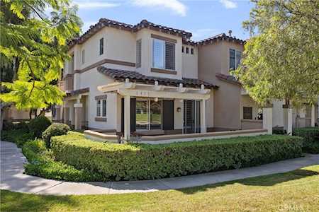 2479 Sunningdale Dr Tustin, CA 92782