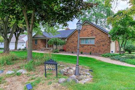 13098 Portsmouth Plymouth Twp, MI 48170
