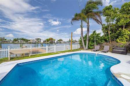 340 Bahia Vista Dr Indian Rocks Beach, FL 33785