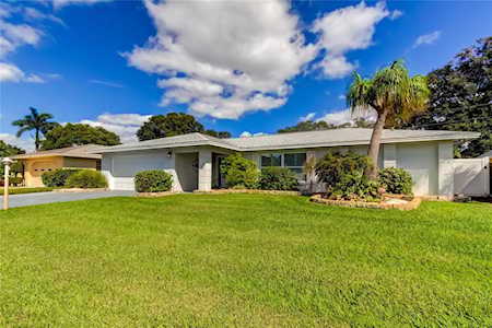 10313 135th St Largo, FL 33774