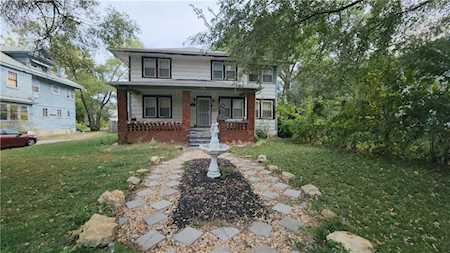 6927 Paseo Blvd Kansas City, MO 64132