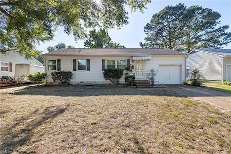 110 Clemwood Parkway Hampton, VA 23669