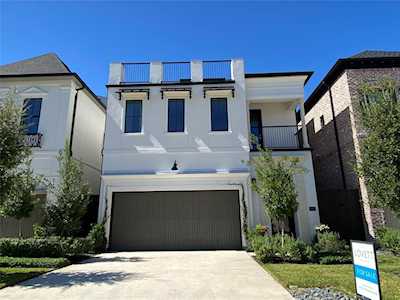 3104 Lake St Houston, TX 77098
