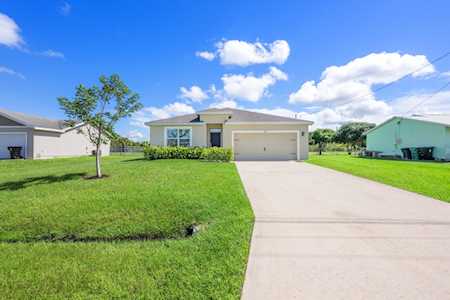 1689 SW Hampshire Lane Port St Lucie, FL 34953