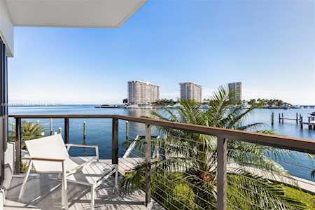 3572 W Fairview St #A7 Coconut Grove, FL 33133