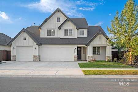 4326 W Lost Rapids Dr. Meridian, ID 83646
