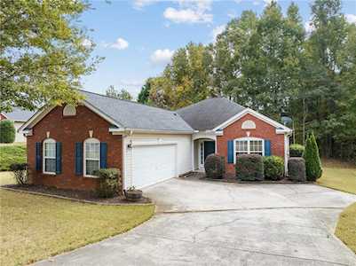 316 Hever Castle Way Dacula, GA 30019