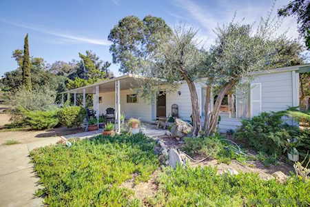 31050 Lilac Rd Valley Center, CA 92082