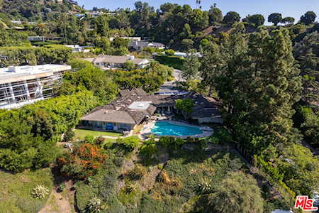 1099 N Hillcrest Rd Beverly Hills, CA 90210