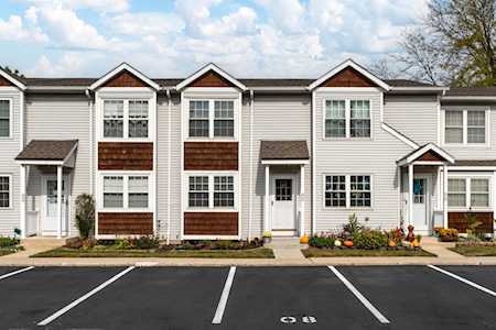 908 Upholland Lane Worthington, OH 43085