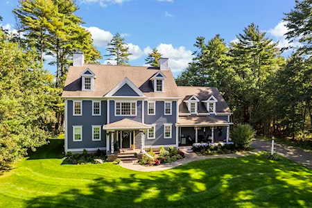 14 Commons Drive Carver, MA 02330