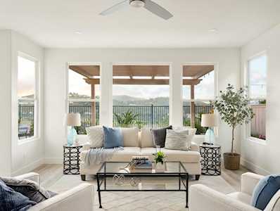 6160 Paseo Tapajos Carlsbad, CA 92009