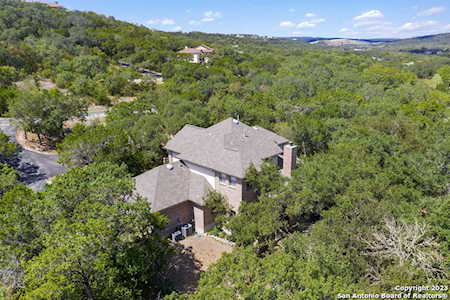 15660 Chinquapin Helotes, TX 78023