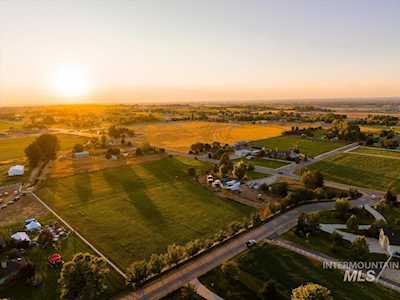 2695 W Victory Rd Meridian, ID 83642-6845