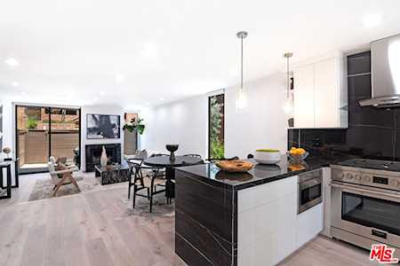 1033 Carol Dr #T13 West Hollywood, CA 90069