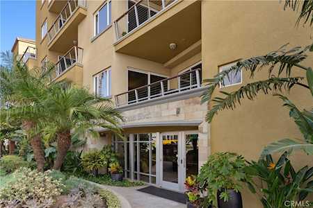 850 E Ocean Blvd #404, Long Beach, CA 90802, MLS# RS23017543