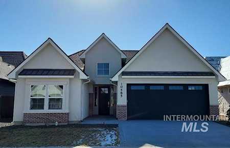 10625 W Bell Fountain Dr Star, ID 83669